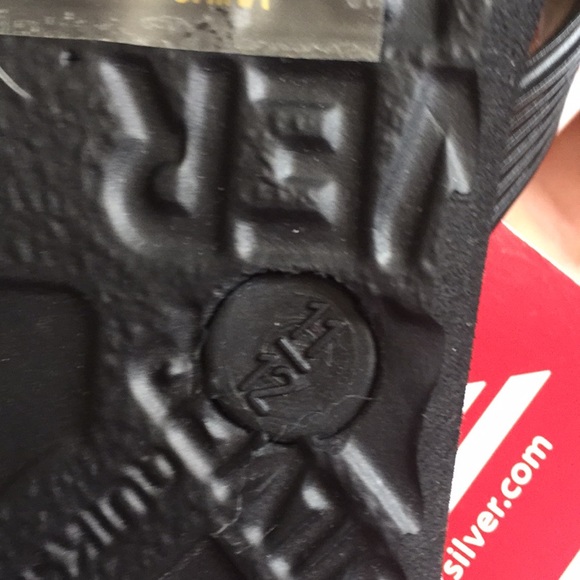 Quick Silver Toddler Boys flip flop - Picture 3 of 3